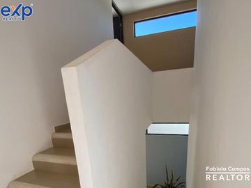 Casa de 3 recámaras en venta, en Privada Residencial con amenidades en Conkal, Yucatán - Entrega noviembre 2024