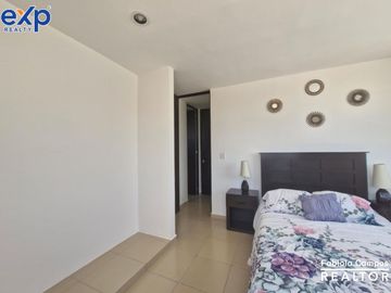Casa de 2 pisos y 2 recámaras en privada residencial en Caucel - Preventa
