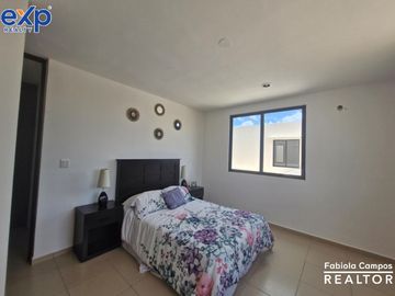 Casa de 2 pisos y 2 recámaras en privada residencial en Caucel - Preventa