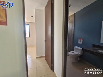 Casa de 2 pisos y 2 recámaras en privada residencial en Caucel - Preventa