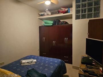 Venta de casa rentera de 5 departamentos en la ciudadela URBANOR Een Guayaquil
