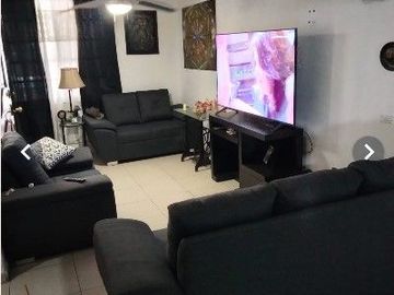 VIVE CON DESAHOGO Y FÉLIZ EN GUADALUPE. HERMOSA CASA 3 PLANTAS, 3 RE, 4.5 BAÑOS