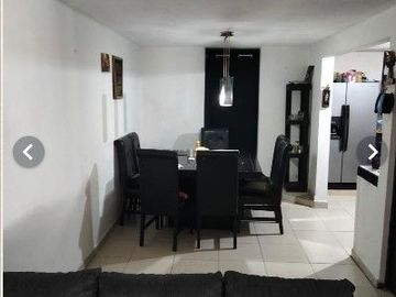 VIVE CON DESAHOGO Y FÉLIZ EN GUADALUPE. HERMOSA CASA 3 PLANTAS, 3 RE, 4.5 BAÑOS