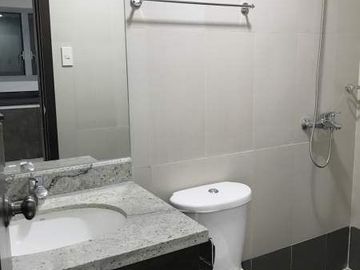 FOR SALE - Unit in The Address at Wack Wack, Mandaluyong City