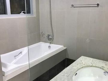 FOR SALE - Unit in The Address at Wack Wack, Mandaluyong City