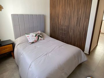 Departamentos cerca del Dif Estatal y a 2 cuadras de Salvador Nava, HEB Himno Nacional