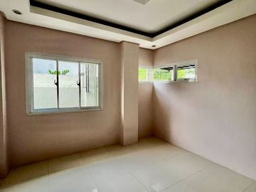 Brand New 4-Bedroom House and Lot for Sale in Sun Valley, Paranaque near SM Bicutan