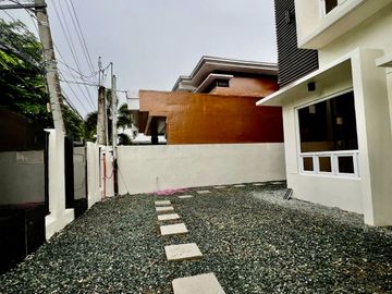 Brand New 4-Bedroom House and Lot for Sale in Sun Valley, Paranaque near SM Bicutan