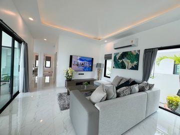 sale pool villa Hua-Hin