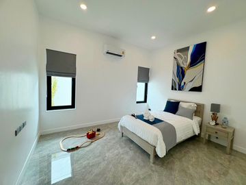 sale pool villa Hua-Hin