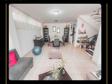 Casa en Urdesa Norte en Venta