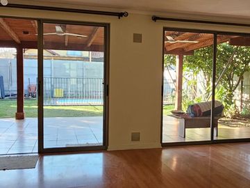 Casa con piscina y acceso a Club Laguna Ayres de Chicureo