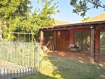 Casa con piscina y acceso a Club Laguna Ayres de Chicureo