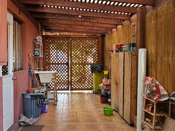 Casa con piscina y acceso a Club Laguna Ayres de Chicureo