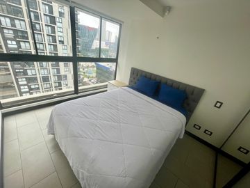 Venta exclusivo Dpto en pleno Centro Financiero en San Isidro