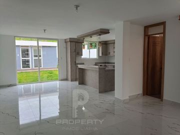 CASA EN VENTA 4 dormitorios con baño propio cada uno, dormitorio en planta baja. Por estrenar con acabados de lujo. Independiente 4 dormitorios con ba