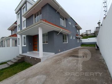 CASA EN VENTA 4 dormitorios con baño propio cada uno, dormitorio en planta baja. Por estrenar con acabados de lujo. Independiente 4 dormitorios con ba