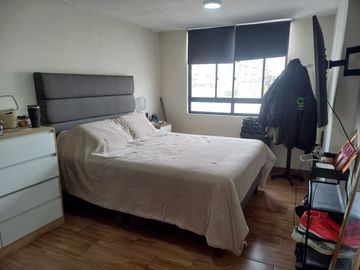 Hermoso, espacioso y remodelado dúplex en Mirones- Ideal inversionistas