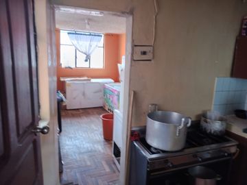 SE VENDE CASA RENTERA con 3 amplios mini departamentos EL RECREO 98000$