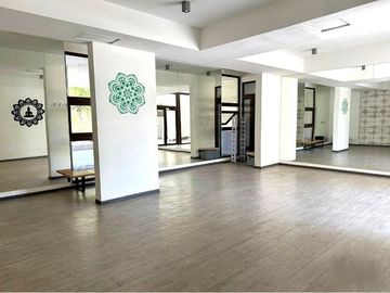 DEPTO Providencia – Pocuro 3D, 3B, Family Room, 2 Estacionamientos y Bodega. Vista Despejada!!