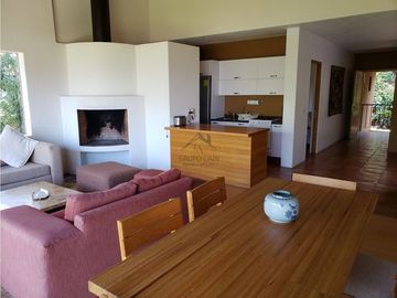 GRAN DEPARTAMENTO EN RENTA CON VISTA AL LAGO