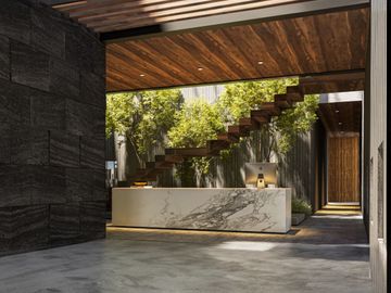 CASA CON ALBERCA EN RESIDENCIAL CON SEGURIDAD AL SUR DE CUERNAVACA EN VENTA