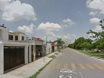 CASA EN VENTA EN DIAMANTE, PASEOS DE OPICHEN, MERIDA, YUC.