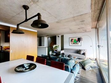 Se Vende Moderno Triplex Ubicado En Providencia, 2 Est Y Bod