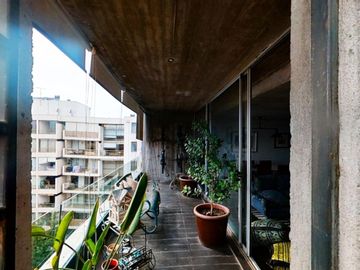 Se Vende Moderno Triplex Ubicado En Providencia, 2 Est Y Bod