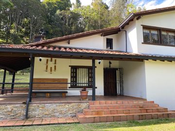 FINCA EN EL RETIRO ANTIOQUIA