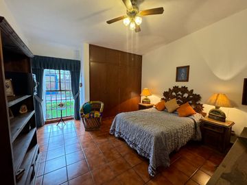 Propiedad en venta,2casas ,1 bungalo y Terraza en zapopan