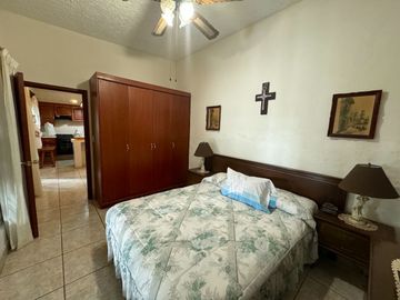 Propiedad en venta,2casas ,1 bungalo y Terraza en zapopan