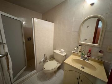 Propiedad en venta,2casas ,1 bungalo y Terraza en zapopan