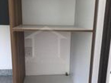 CASA EN VENTA EN LA RESERVA JURIQUILLA DE TRES RECAMARAS  CON BAÑO CADA UNA Y SALA DE TV