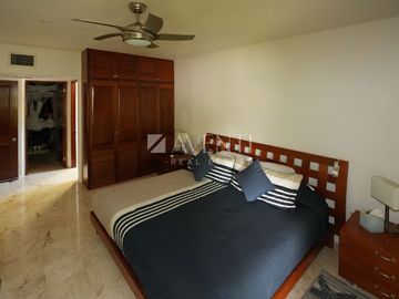 Departamento en venta, Zona Hotelera, Cancún, Quintana Roo.