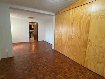 Las Alamedas, Atizapán casa con ampliaciones