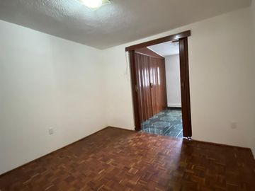 Las Alamedas, Atizapán casa con ampliaciones