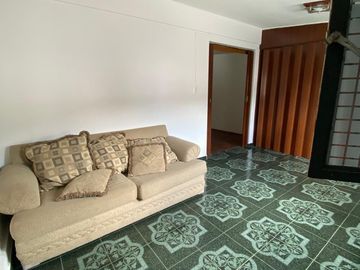 Las Alamedas, Atizapán casa con ampliaciones