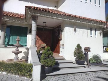 HERMOSA CASA EN VENTA EN TEPOTZOTLAN PUEBLO MÁGICO
