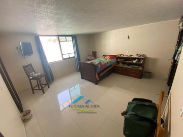 VENTA DE CASA A 2 MIN DEL CENTRO DE TOLUCA