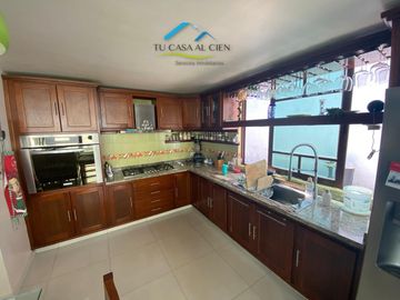 VENTA DE CASA A 2 MIN DEL CENTRO DE TOLUCA