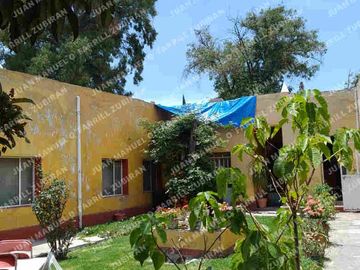 VENTA DE CASA EN EL CENTRO DE PUEBLA EN EL BARRIO DE XANENETLA SOBRE  CALZADA ZARAGOZA . A UNA CALLE DEL PALACIO LEGISLATIVO.