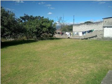 SE VENDE AMPLIA PROPIEDAD COMERCIAL RENTERA SECTOR SANGOLQUÍ - VALLE DE LOS CHILLOS