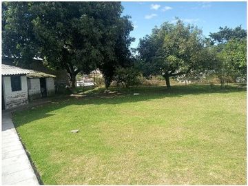 SE VENDE AMPLIA PROPIEDAD COMERCIAL RENTERA SECTOR SANGOLQUÍ - VALLE DE LOS CHILLOS