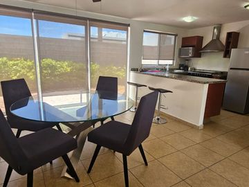 Renta de casa con amenidades en Valle de Juriquilla