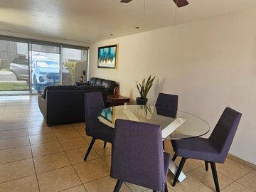 Renta de casa con amenidades en Valle de Juriquilla