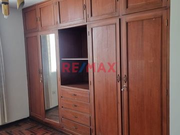 Casa En Venta - Chiclayo.(C.RIVERA)