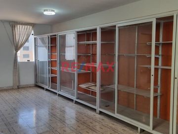 Casa En Venta - Chiclayo.(C.RIVERA)