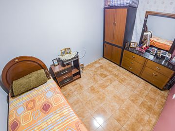 SE VENDE CASA EN LOS OLIVOS – 303 m2