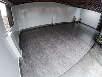 SE VENDE CASA EN LOS OLIVOS – 303 m2